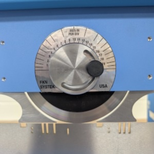 FKN Systek K4000: Depaneling V-Scored PCBs with Overhanging Components