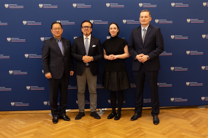 Foxconn_ElectroMobility_Poland.jpg