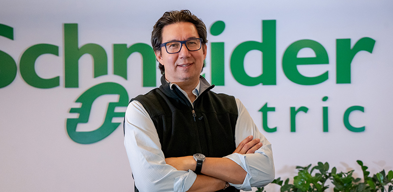 Andrew Bradner_800.jpg