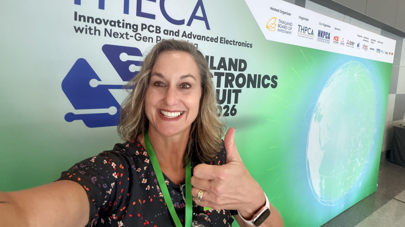 theca26_marcy-selfie.jpg