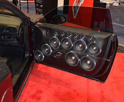 Rock-concert-in-a-car.jpg