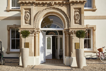 Entrance.jpg