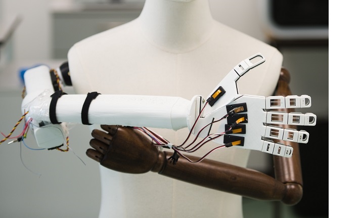synthetic_robot2.jpg