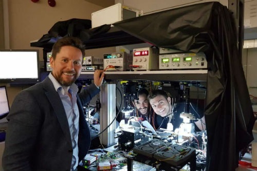 silicon-chip-team2.jpg