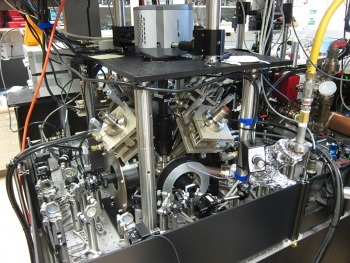 computing-ion_trapping2.jpg